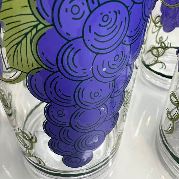 Precisioncraft Canada Vintage Juice Jug Set w/ 6 Cups Hard Plastic Grapes Patio - Picture 14 of 16